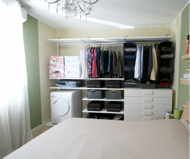 How to Organise Your Closet in 3 Simple Steps