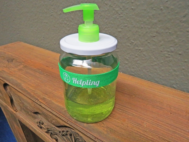 Recycling: DIY soap dispenser